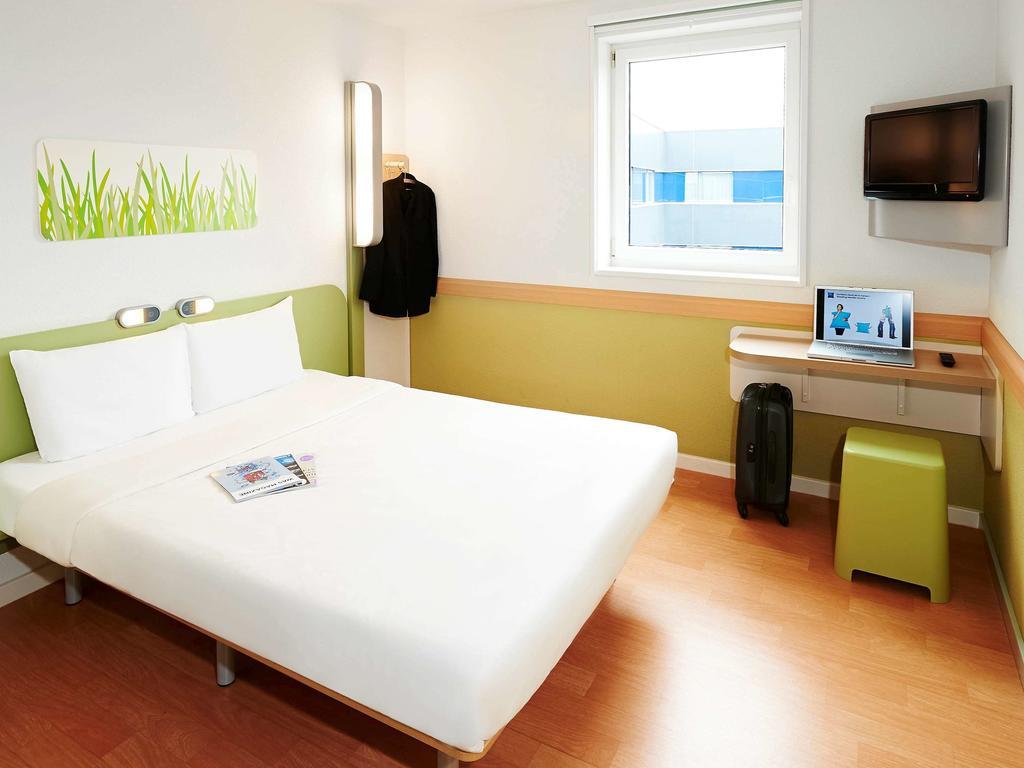 Hotel Inn Design Issoudun Exterior foto